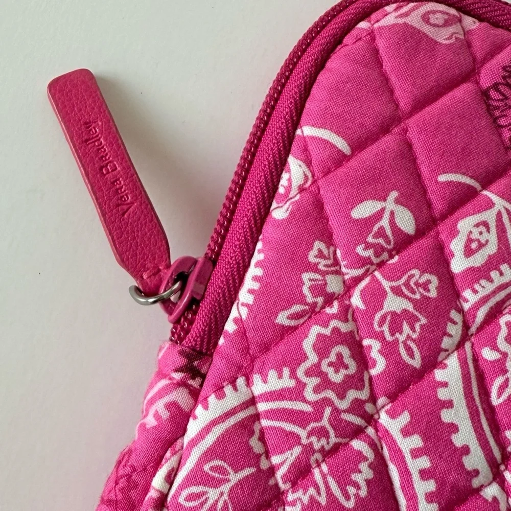Vera Bradley Stamped Paisley Laptop Sleeve Tablet Case Pink and White